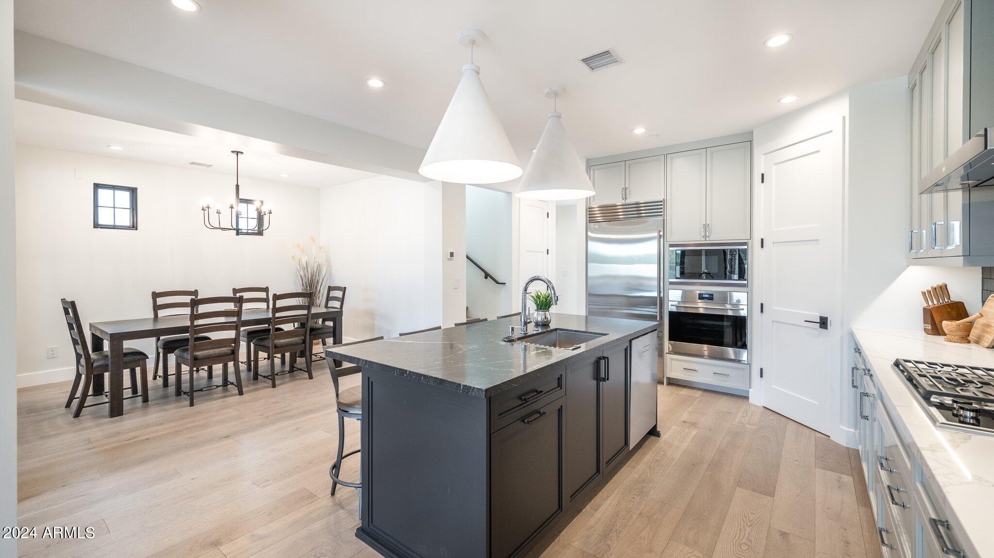 6500 E CAMELBACK Road, 1014