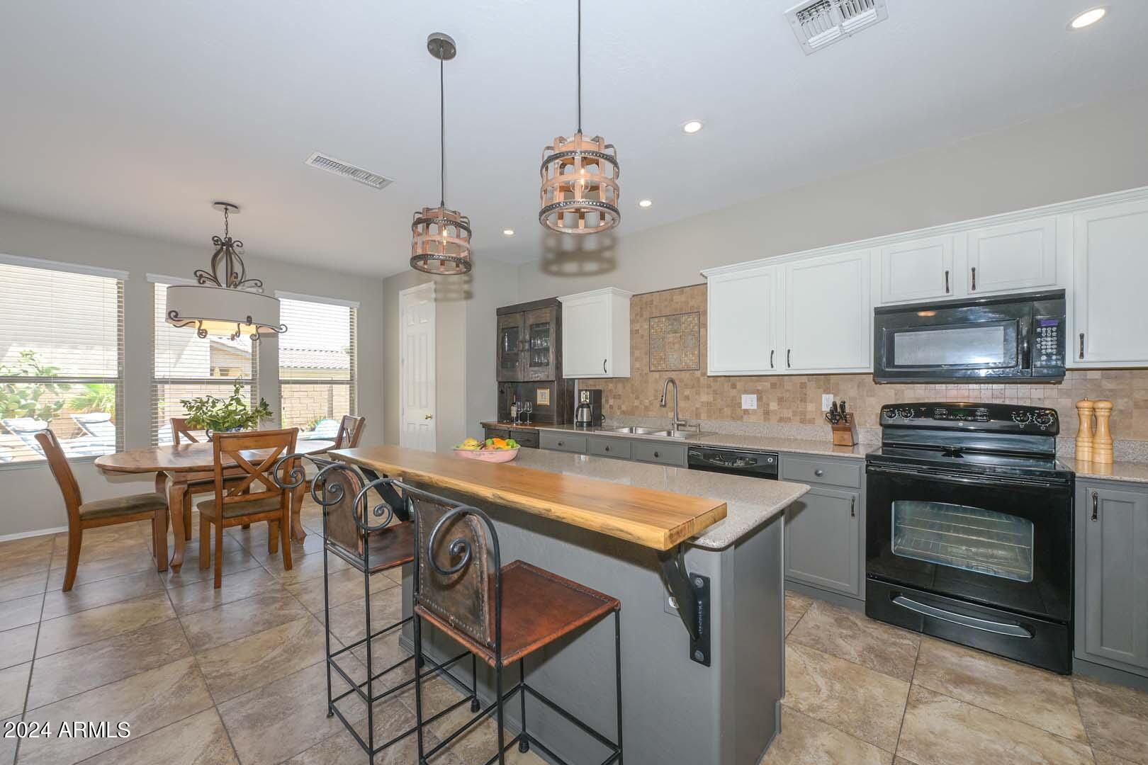 12615 N 150th Court