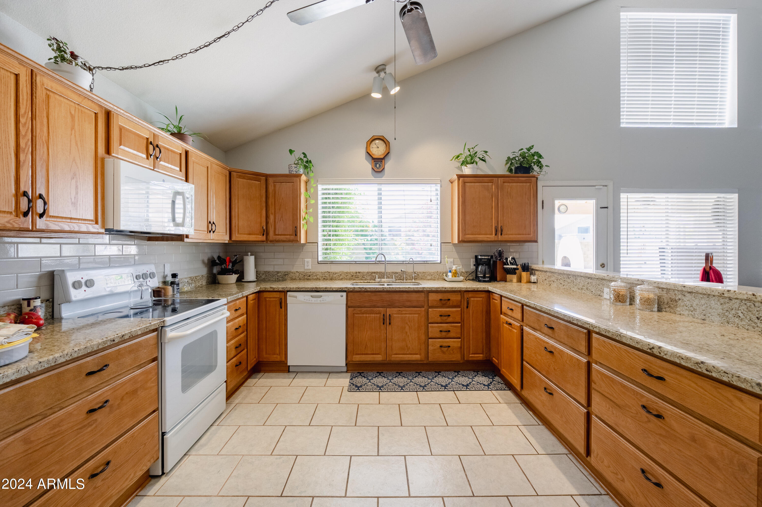 4335 W FALLEN LEAF Lane