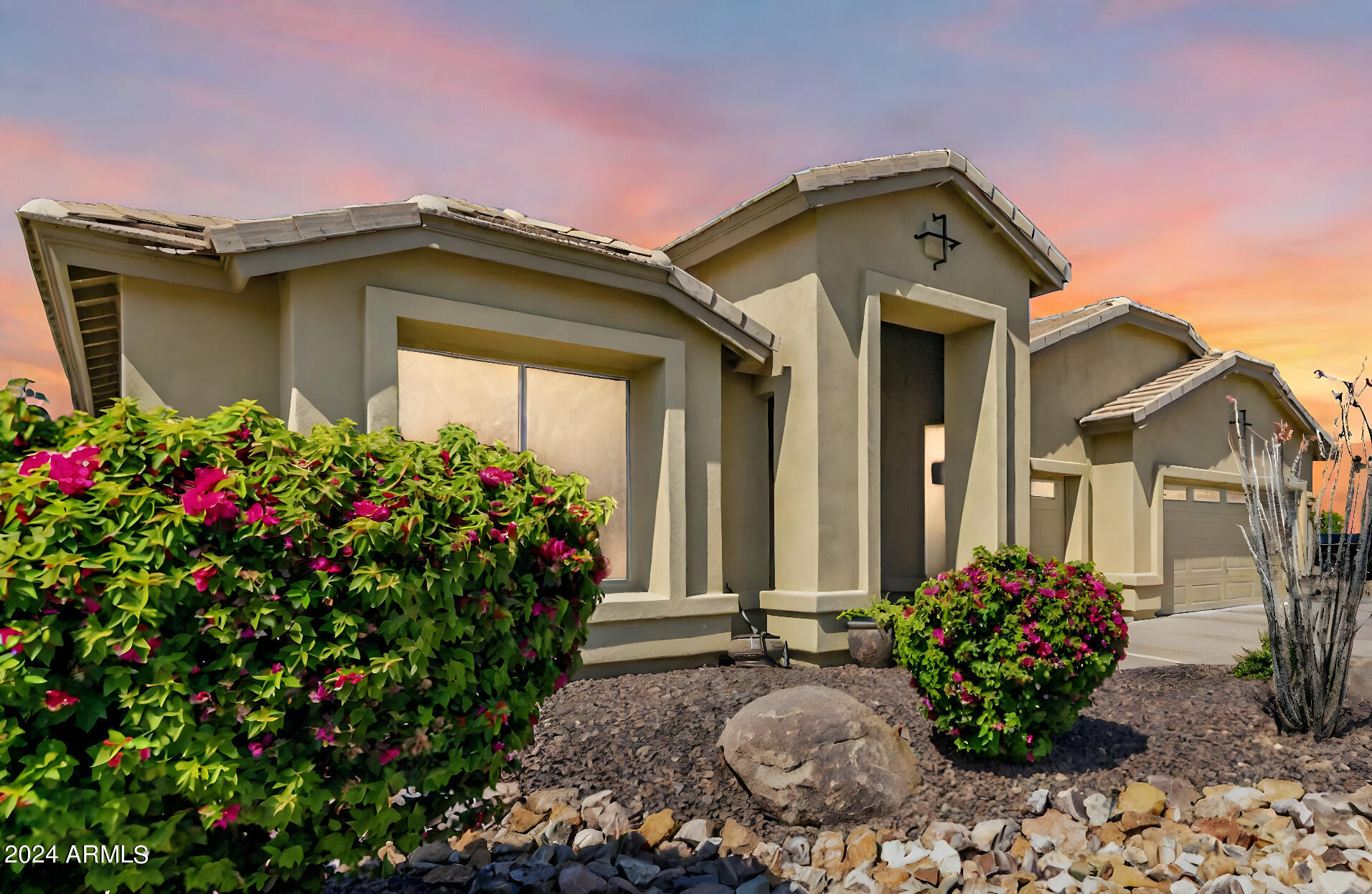 4314 W LODGE Drive