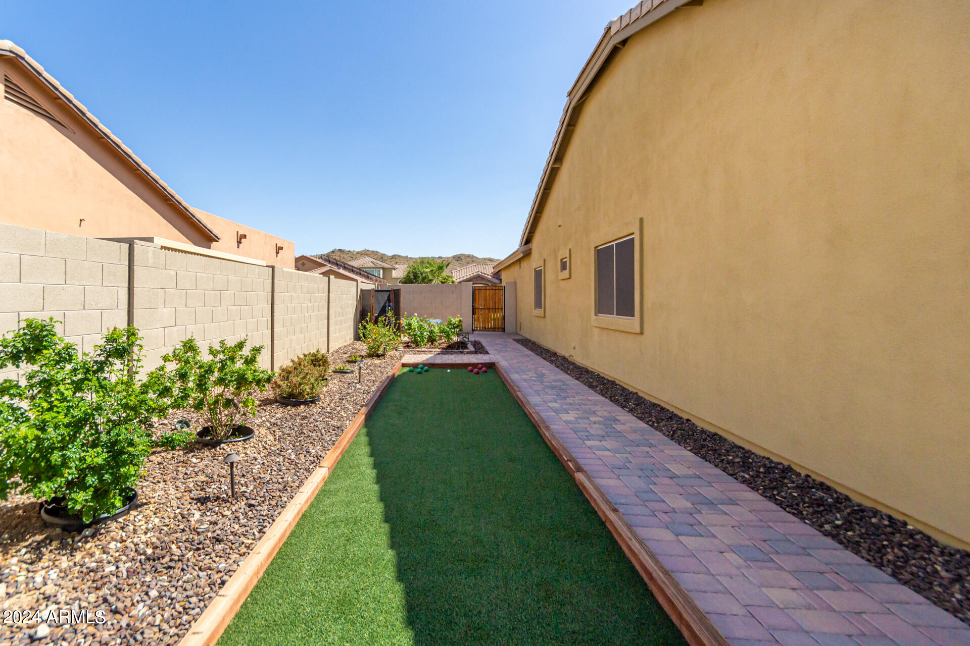 4314 W LODGE Drive