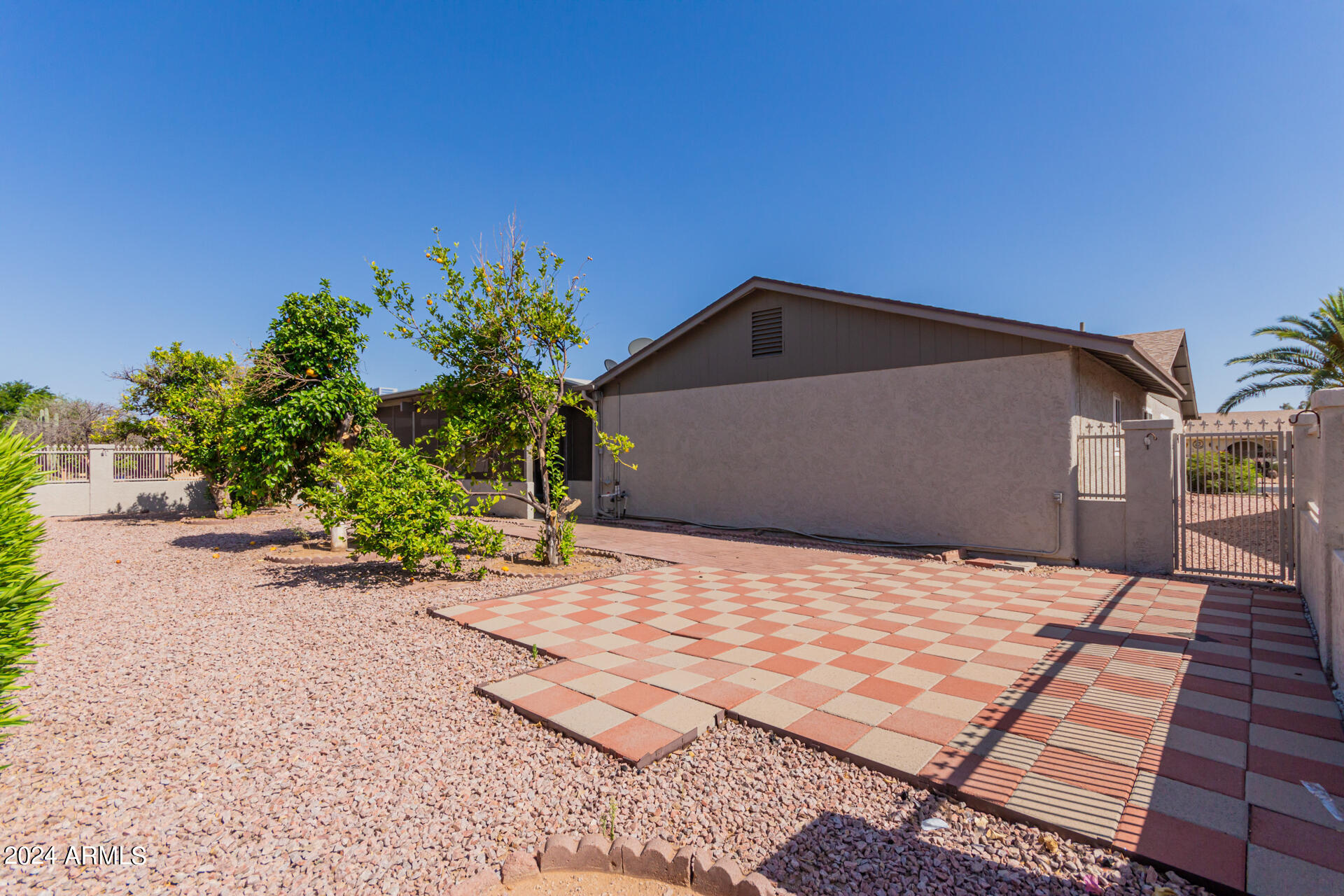 1783 LEISURE WORLD --