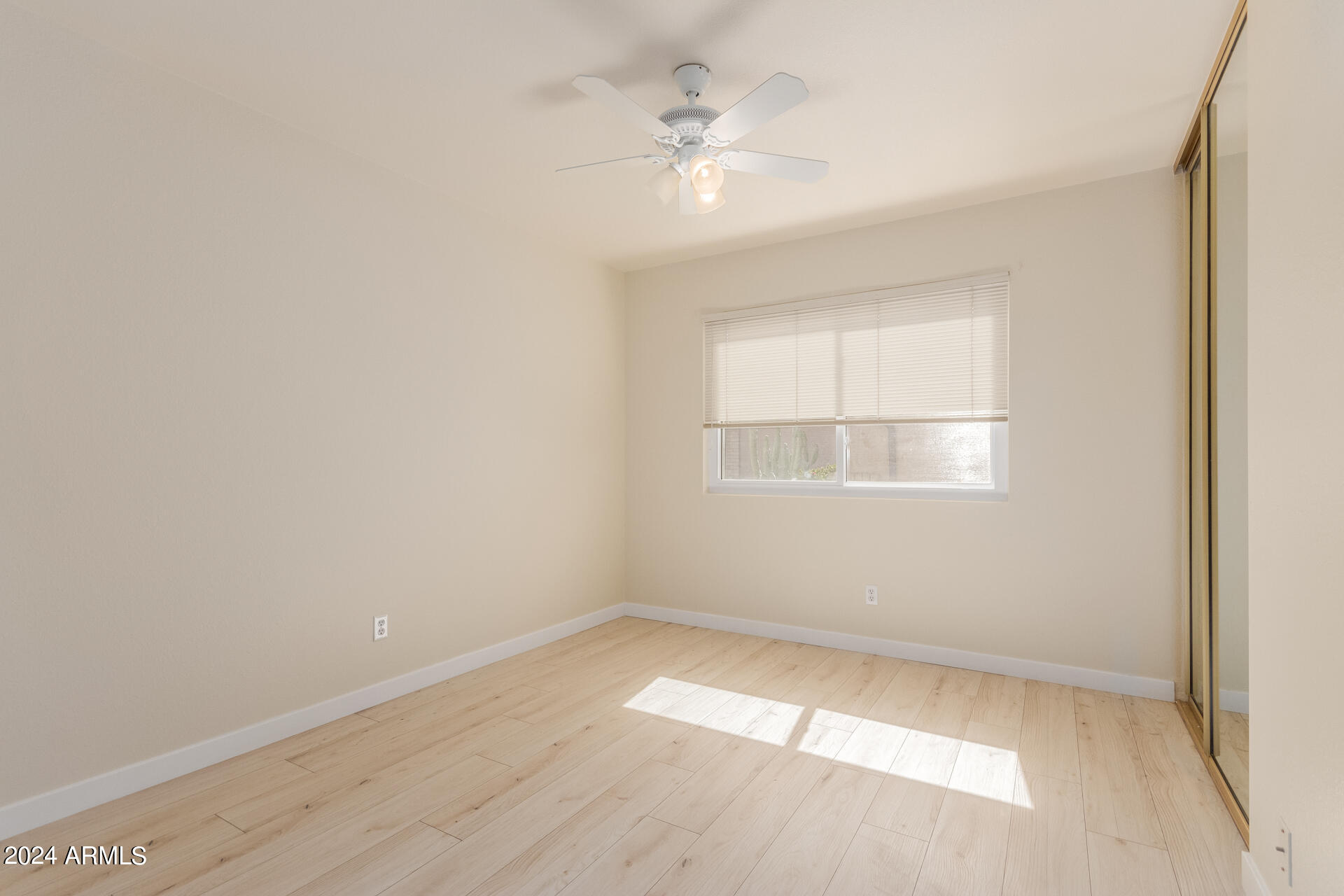 1783 LEISURE WORLD --