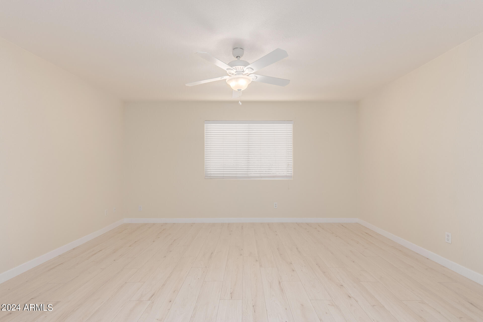 1783 LEISURE WORLD --