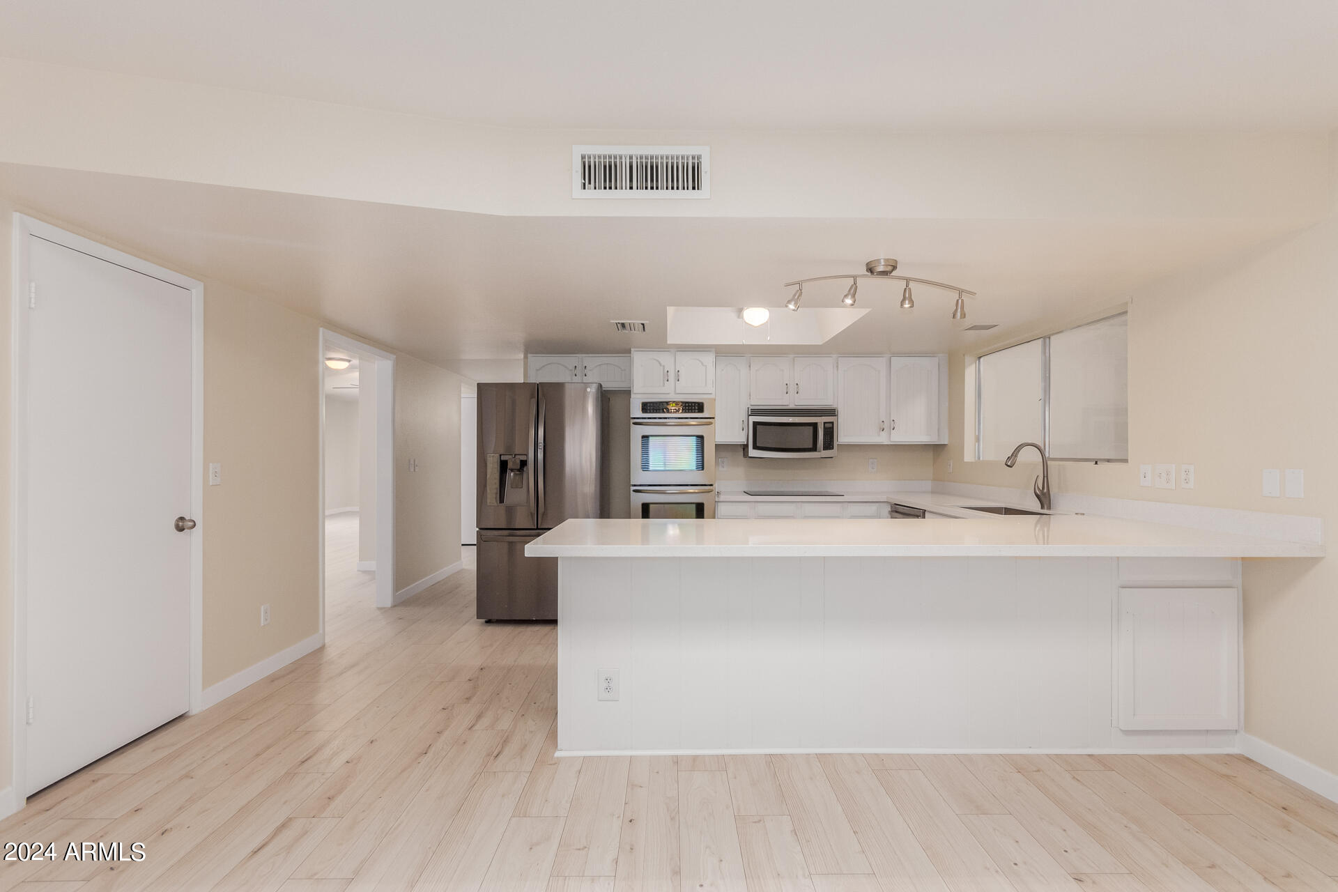 1783 LEISURE WORLD --