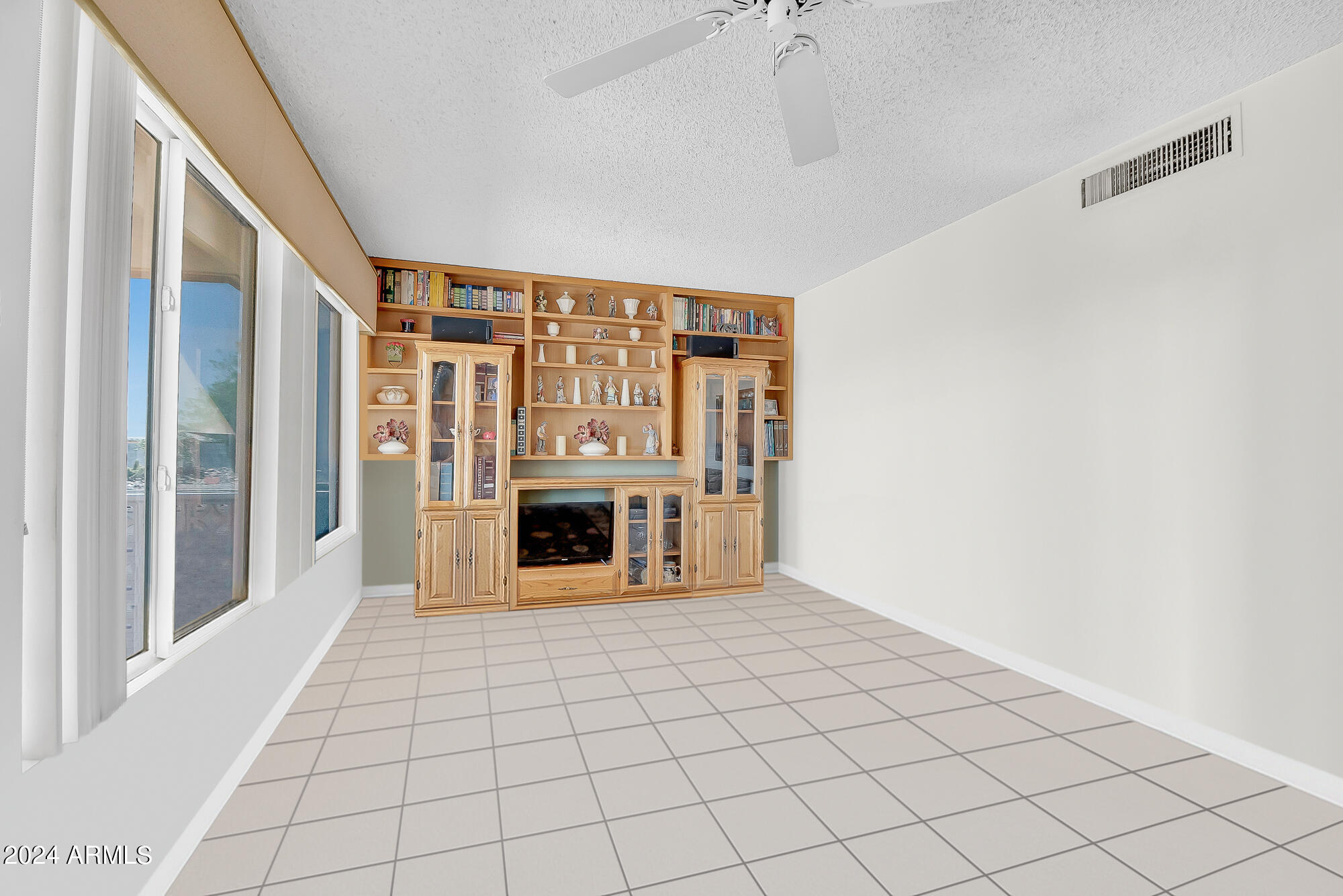 9519 W TIMBERLINE Drive
