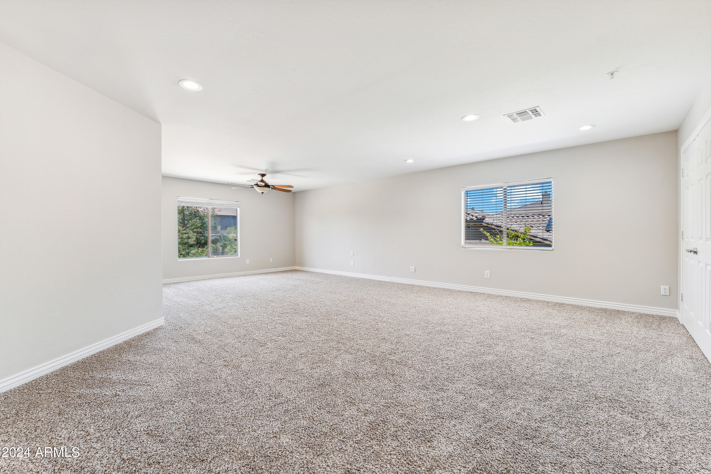 7636 E ROSE GARDEN Lane