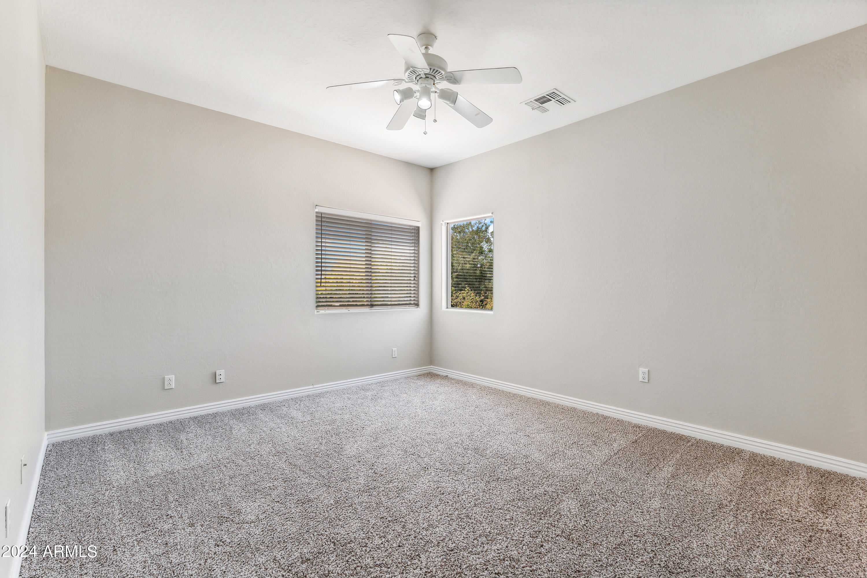 7636 E ROSE GARDEN Lane
