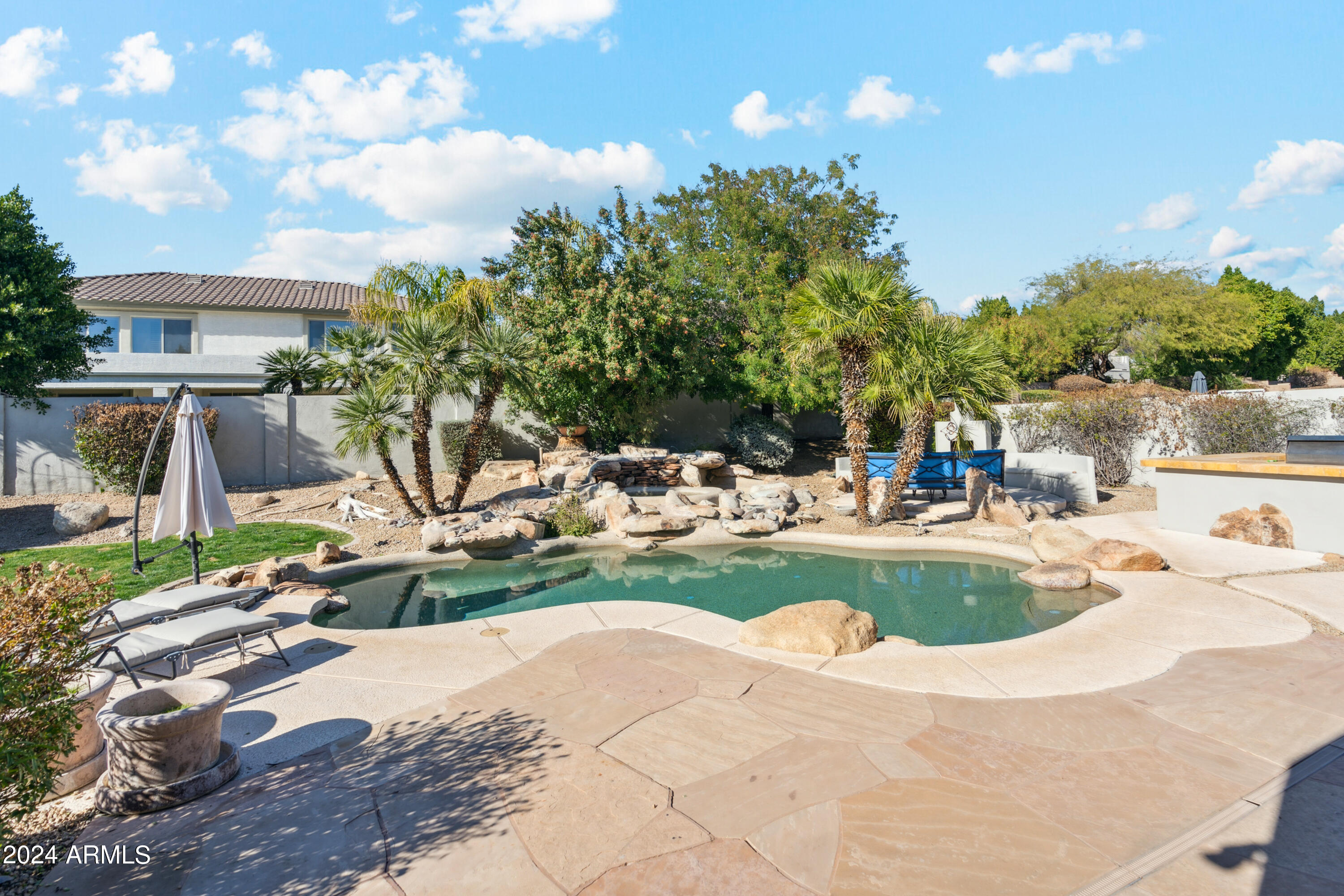 7636 E ROSE GARDEN Lane