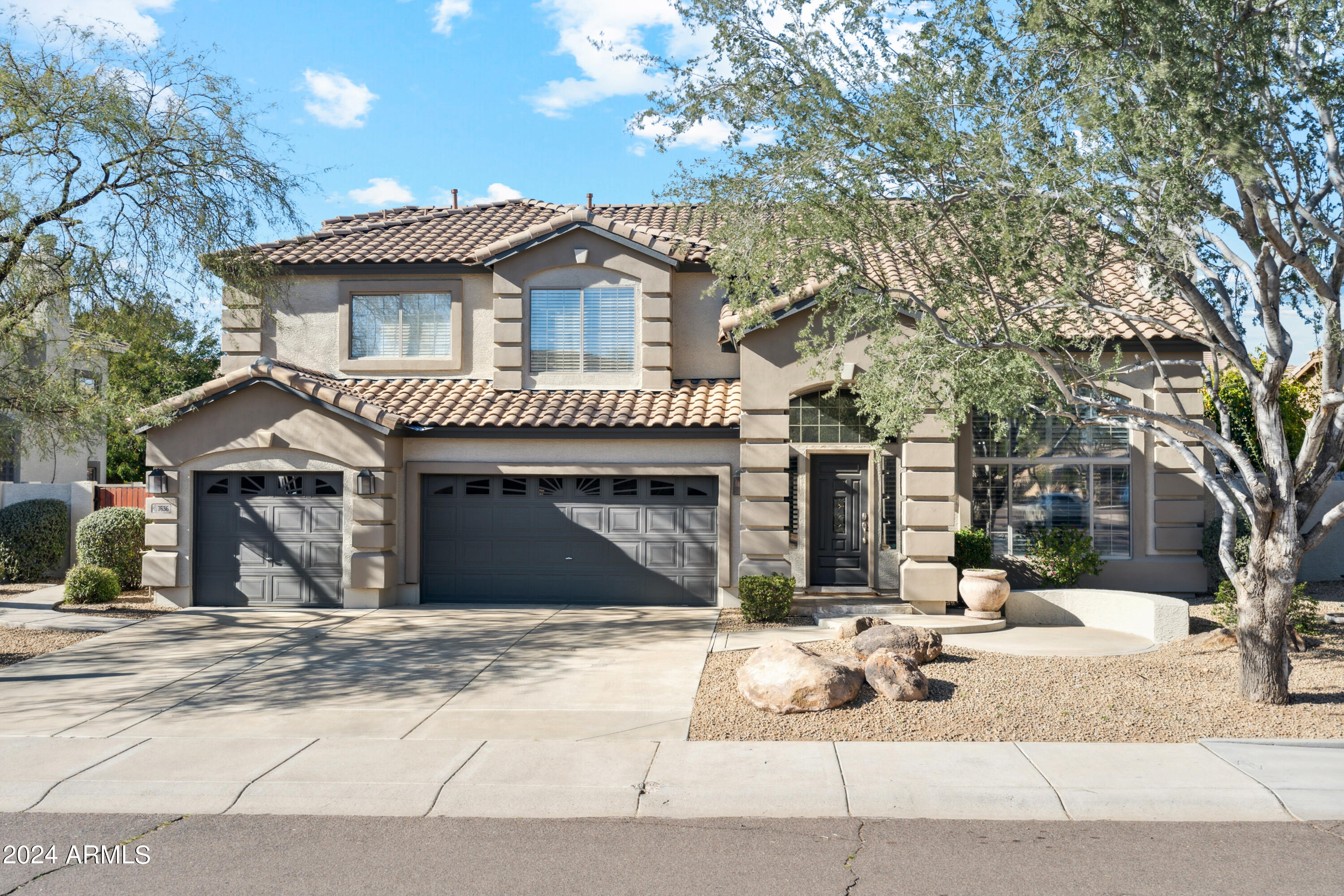 7636 E ROSE GARDEN Lane