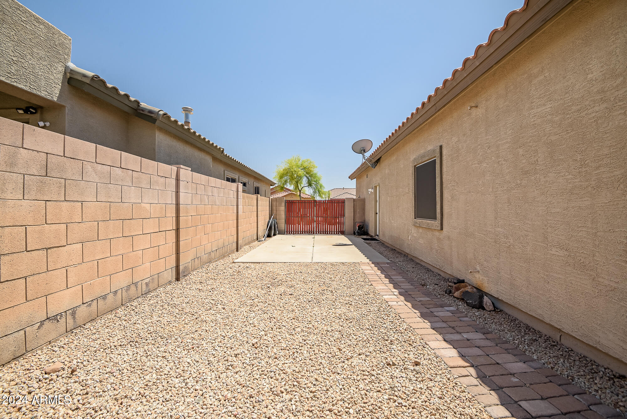 3022 W LANGUID Lane