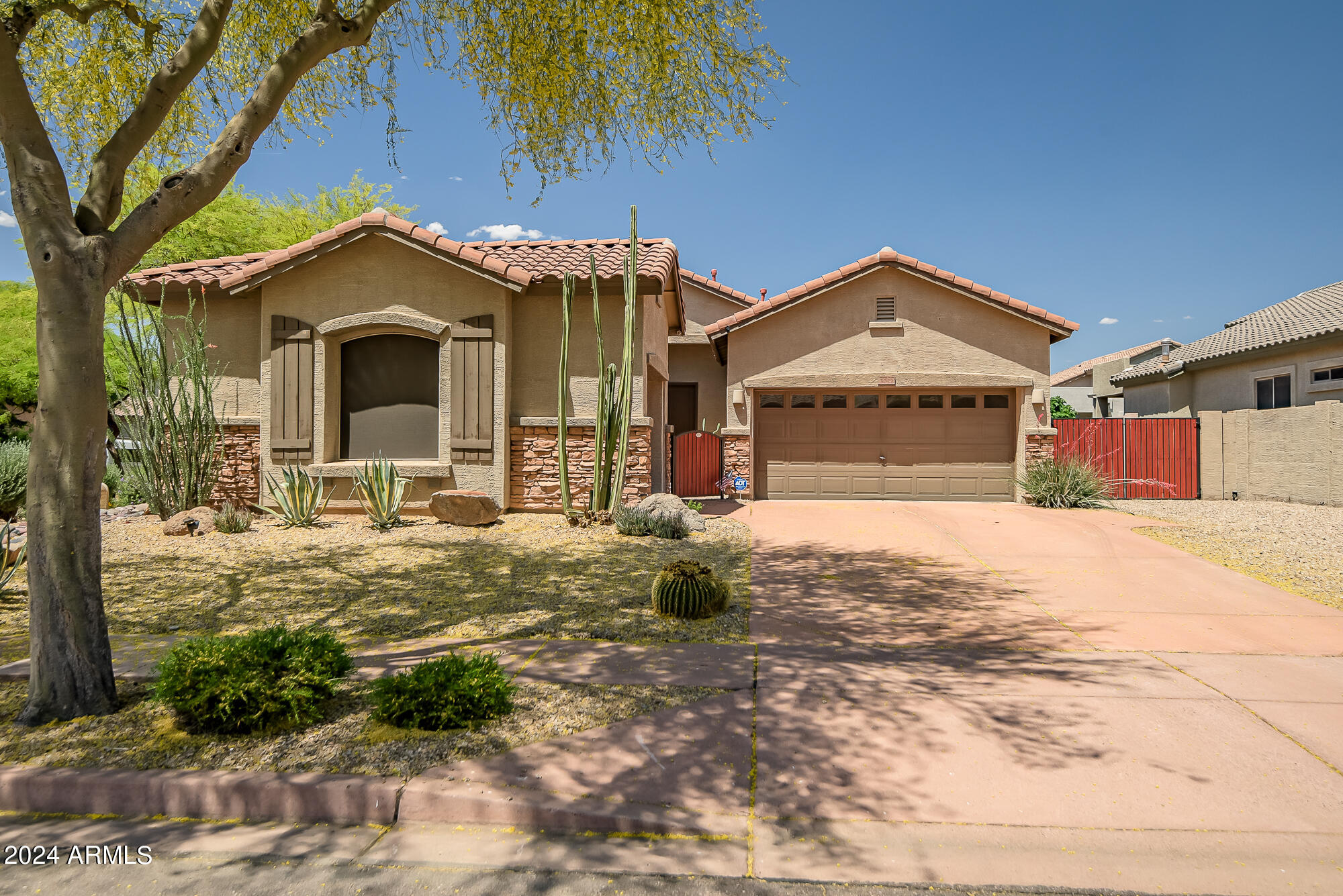 3022 W LANGUID Lane