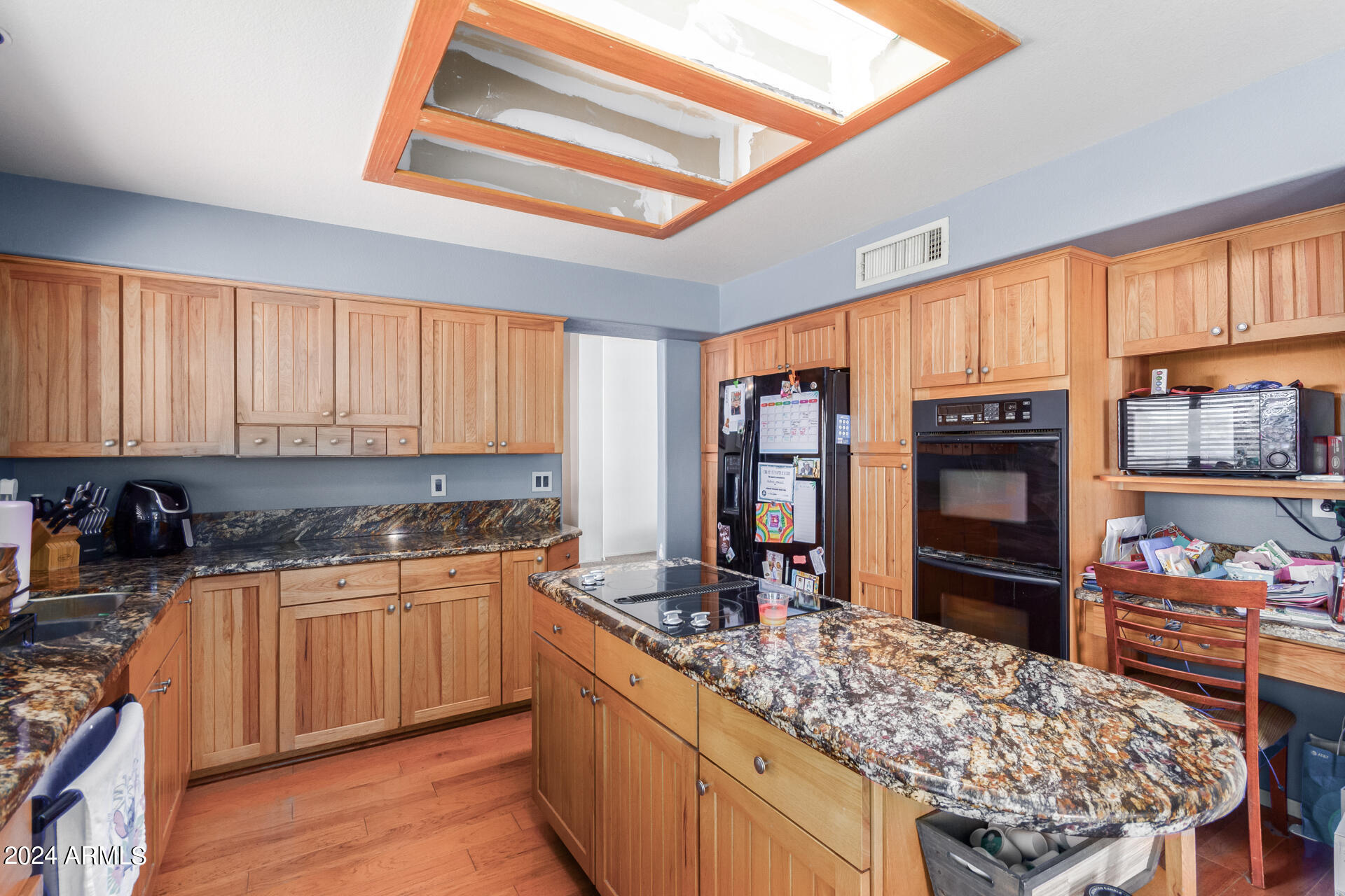 4015 E DESERT FLOWER Lane