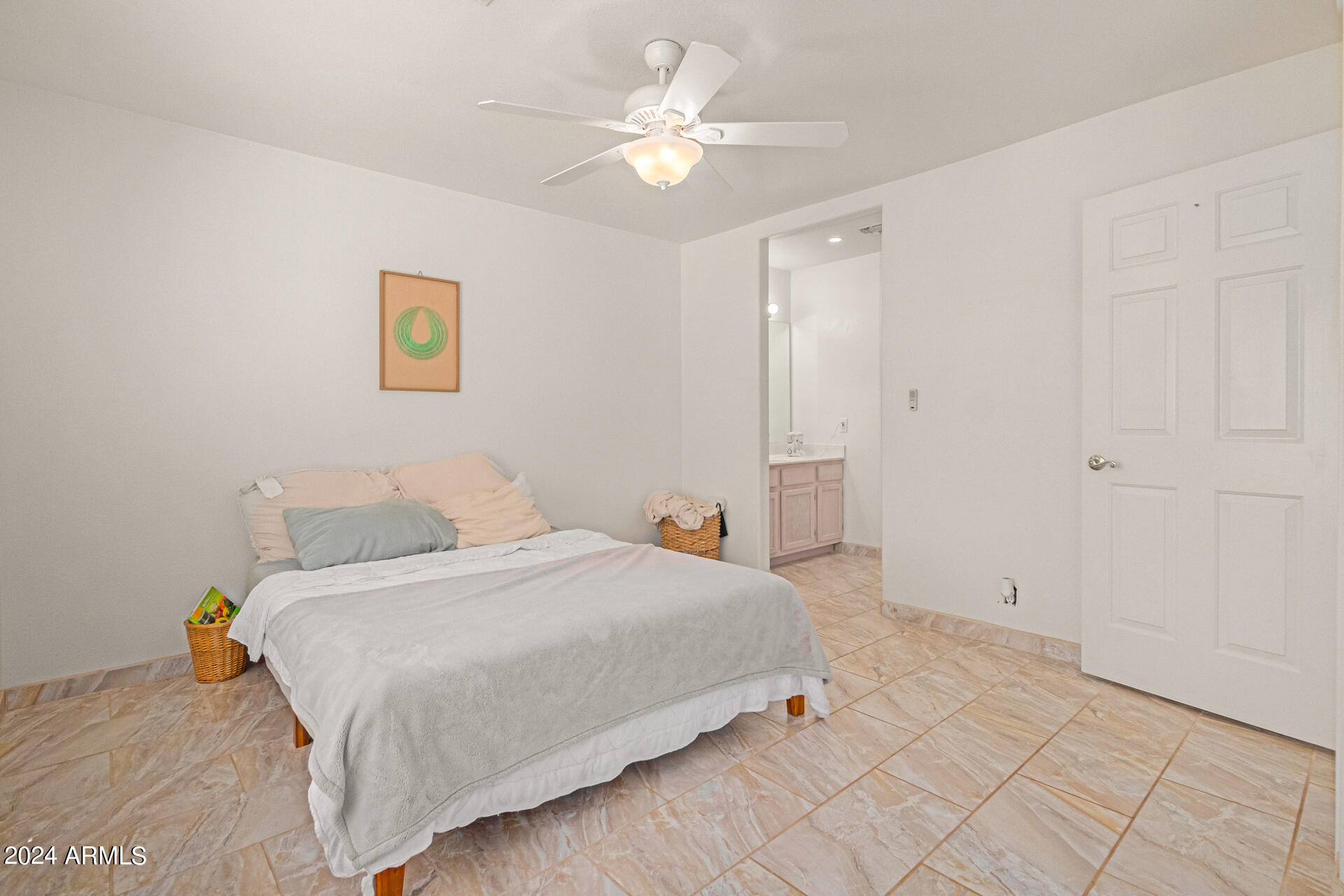 14022 N KENDALL Drive, A