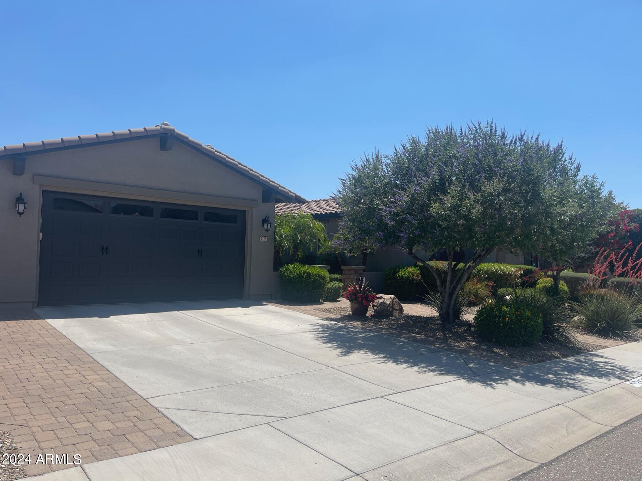 2475 E TIFFANY Way