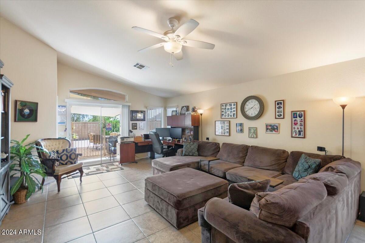 4353 E BIRCHWOOD Circle