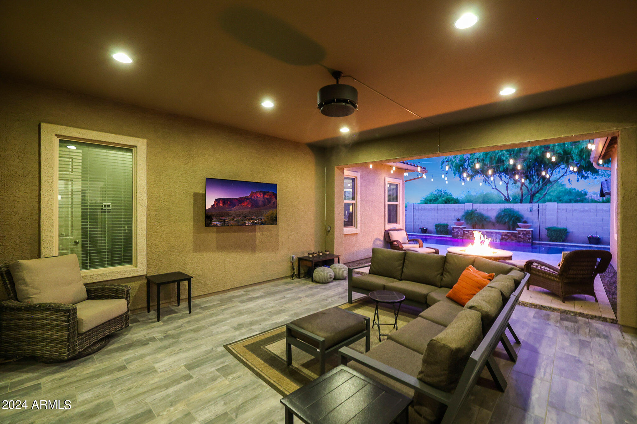 9005 S 14TH Way