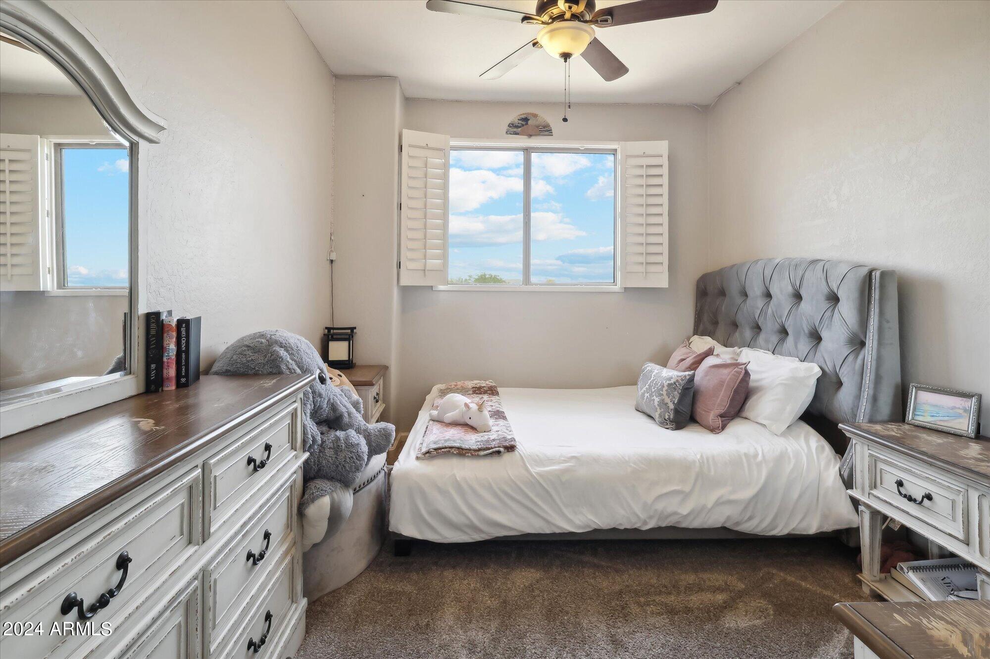 5025 E SLEEPY RANCH Road