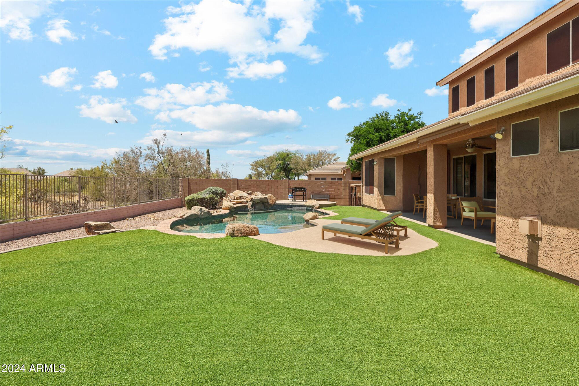 5025 E SLEEPY RANCH Road