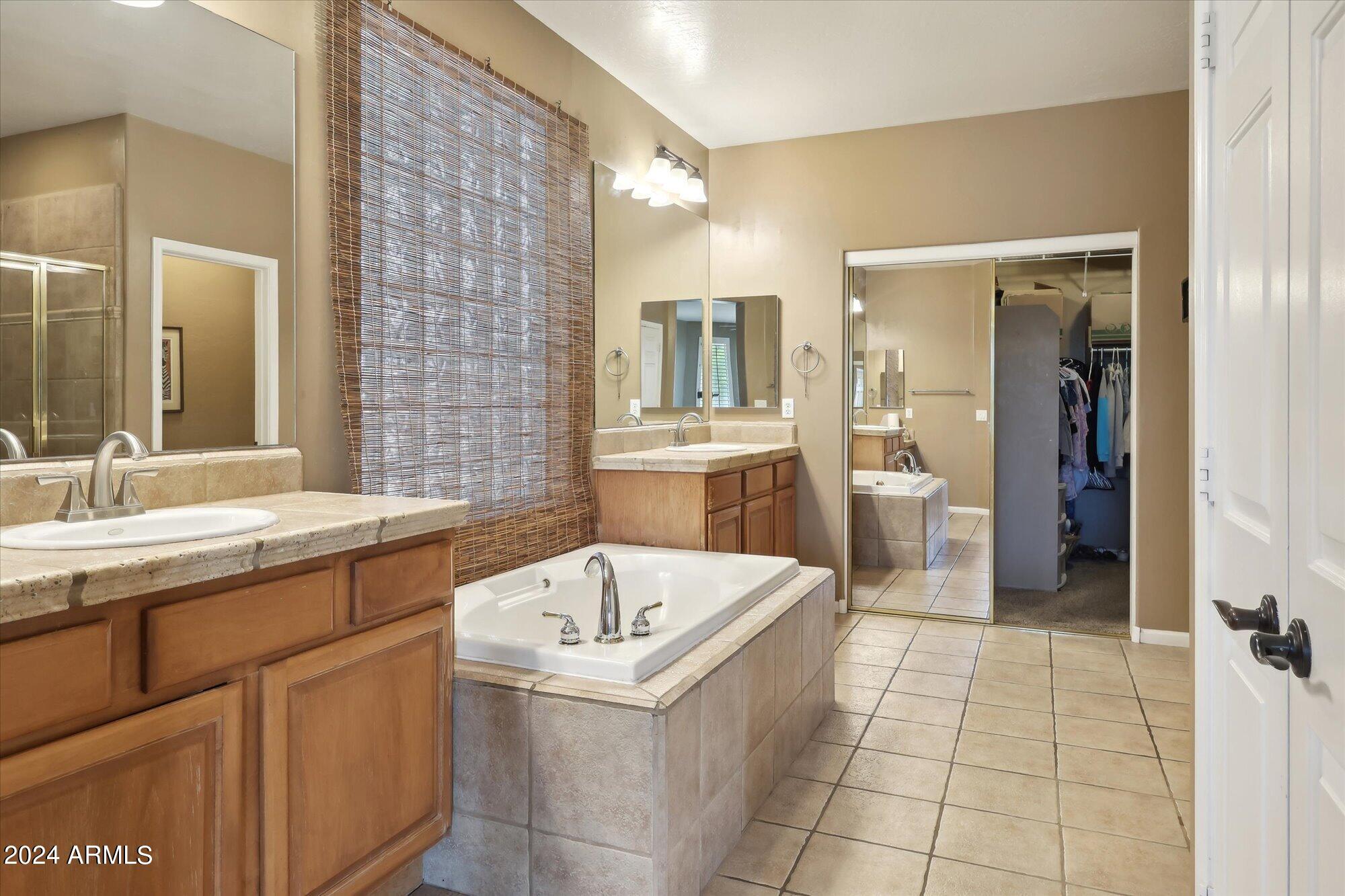 5025 E SLEEPY RANCH Road