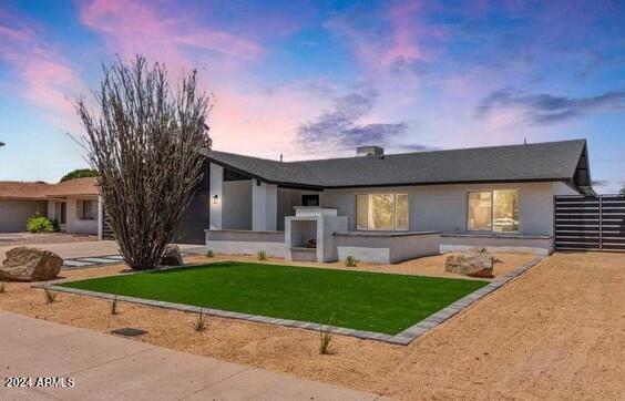 1630 E LAGUNA Drive