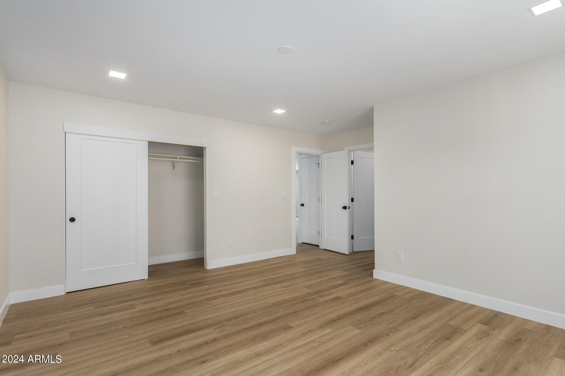 1630 E LAGUNA Drive