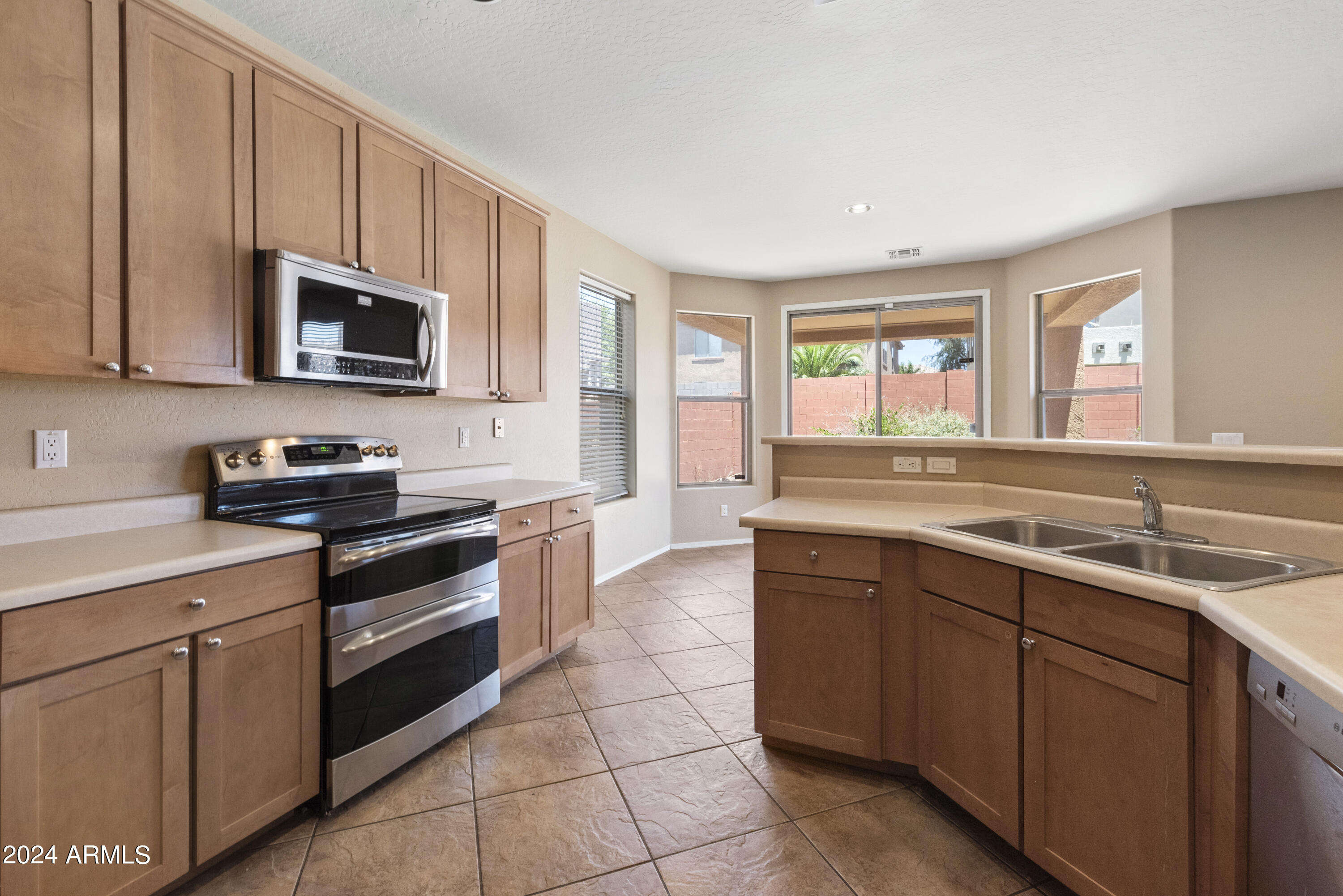 18466 W WESTFALL Way