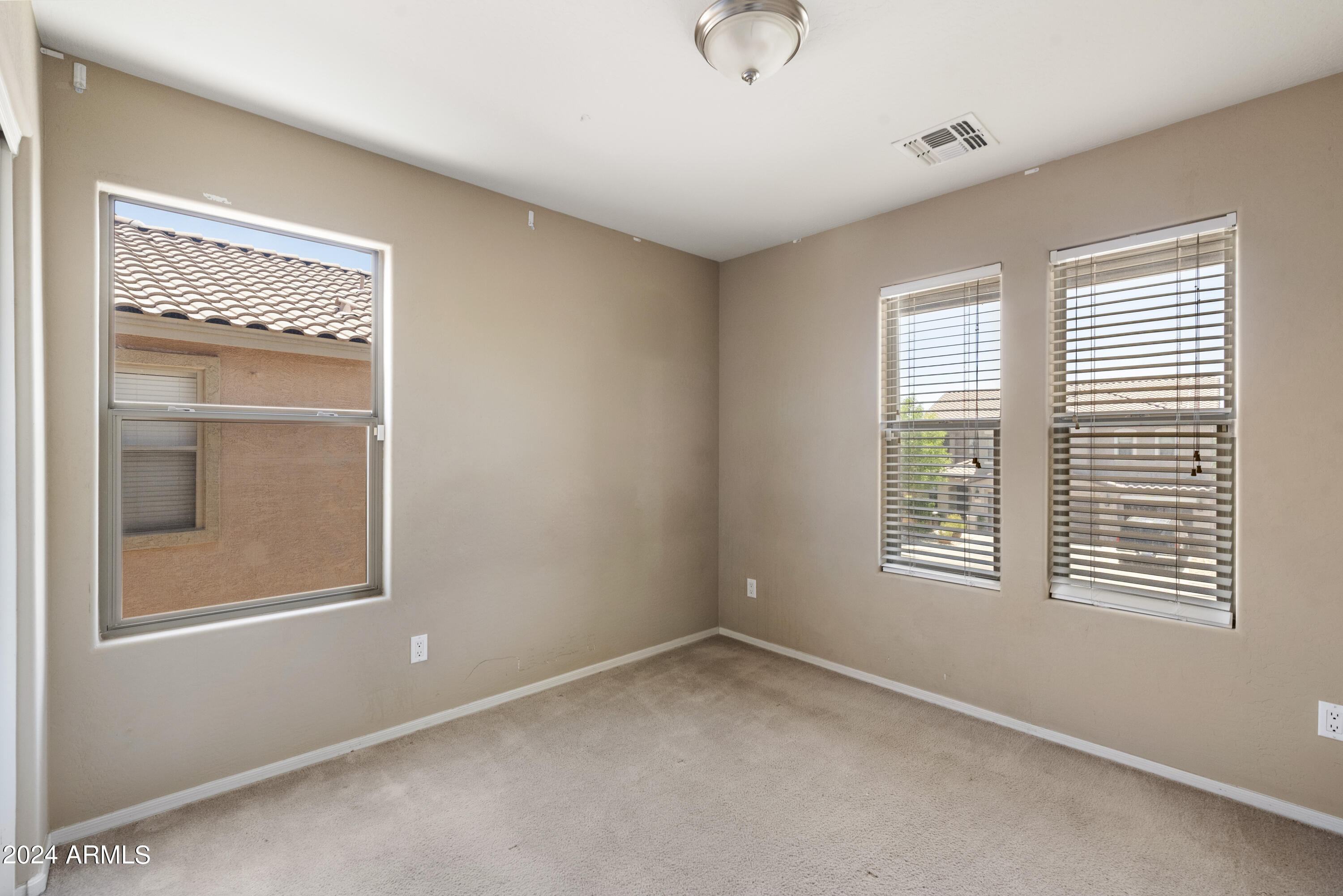 18466 W WESTFALL Way