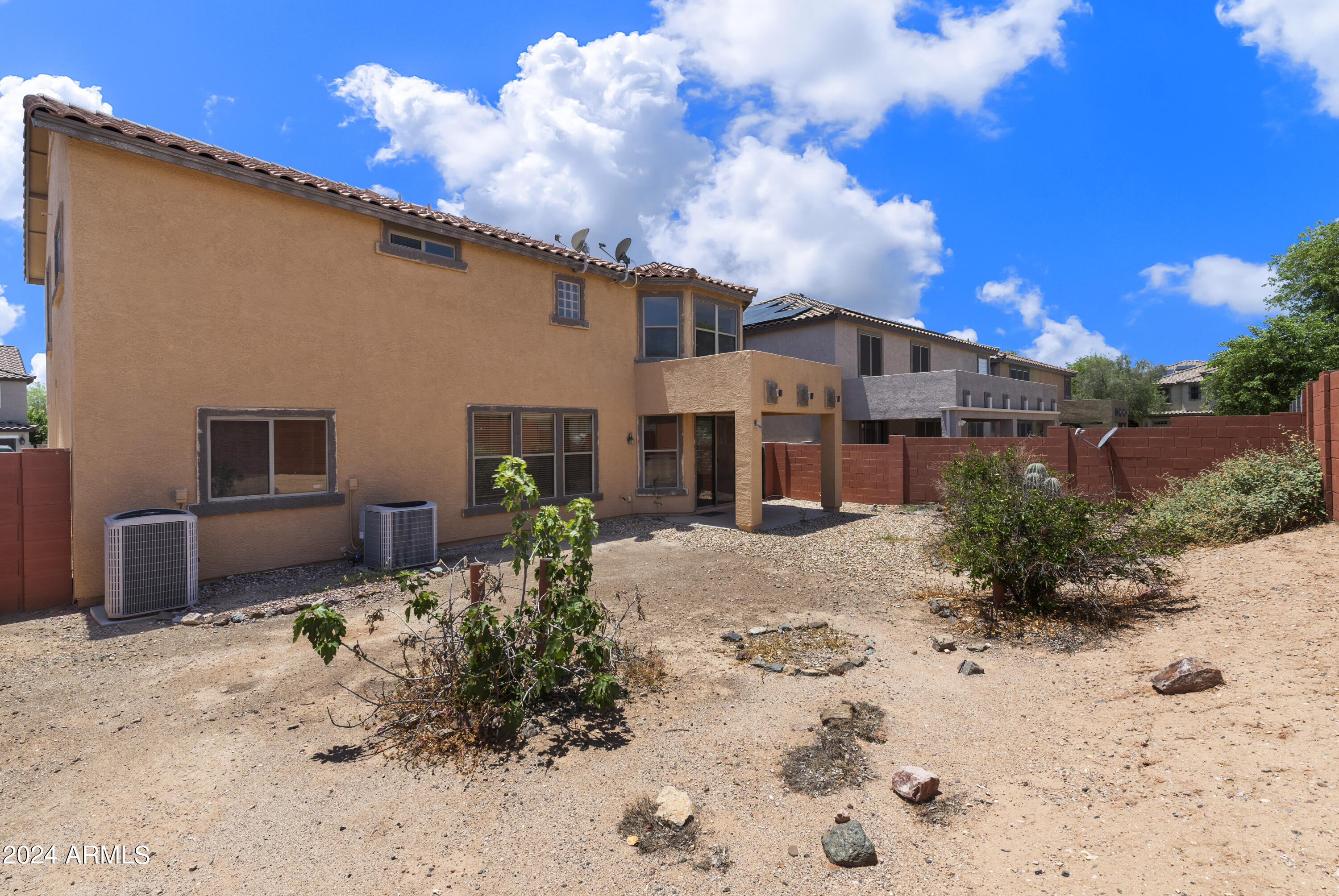 18466 W WESTFALL Way