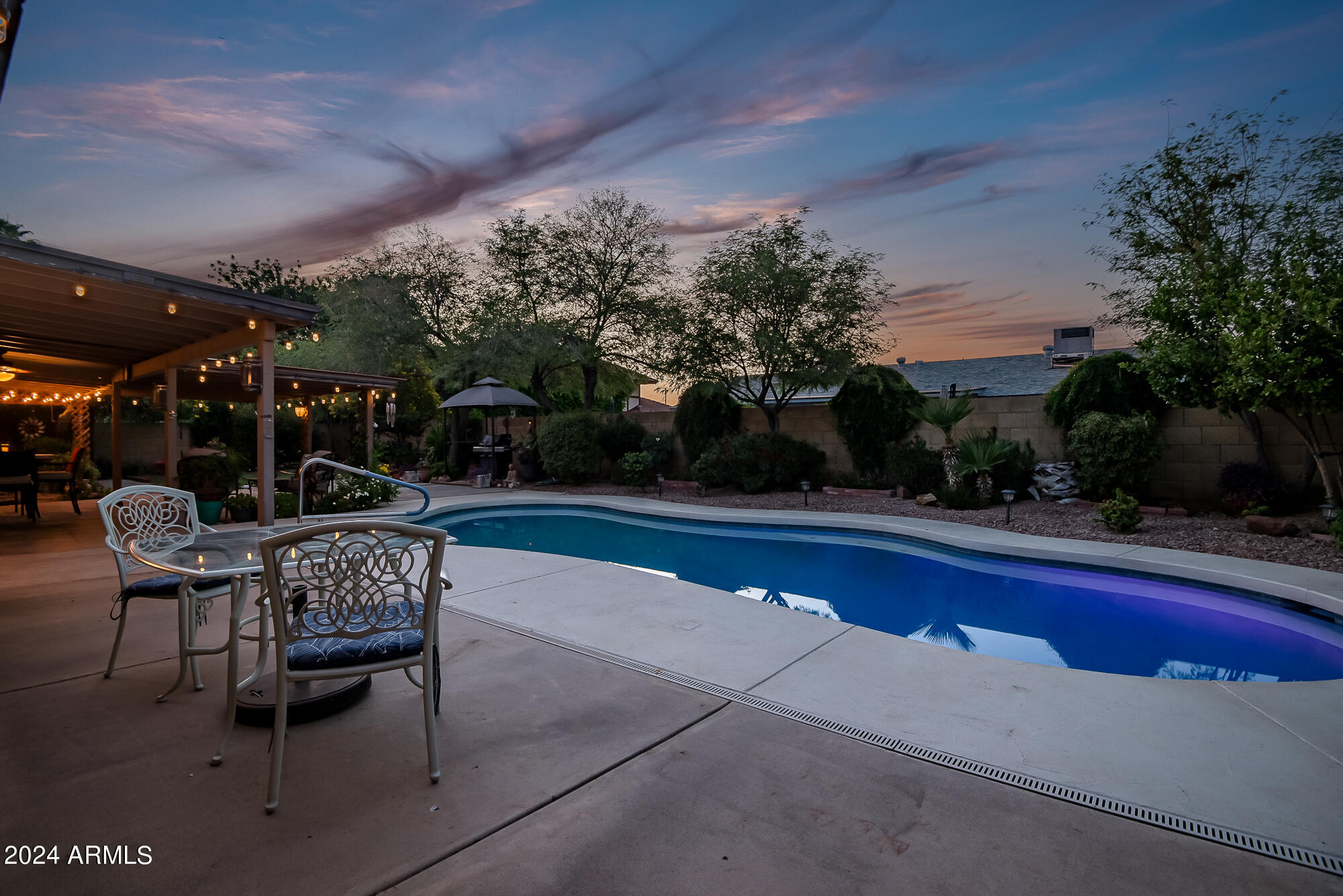6310 W POINSETTIA Drive