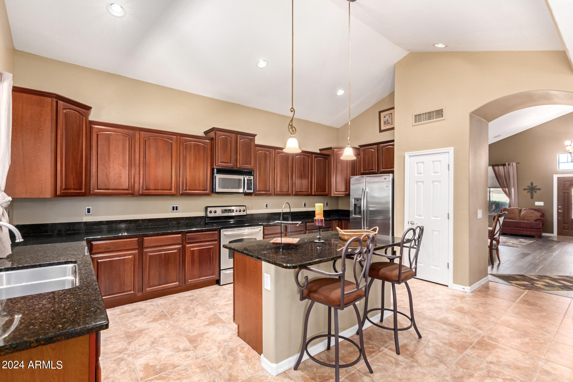 11829 W MONTANA DE ORO Drive