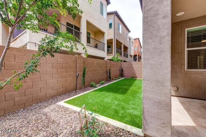 7033 W CORONA Drive