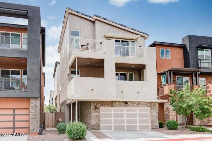 7033 W CORONA Drive