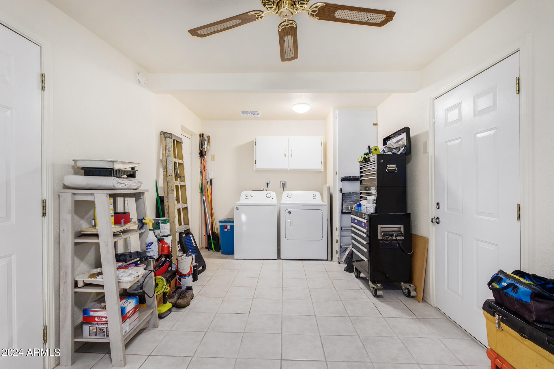 1535 W DANBURY Road