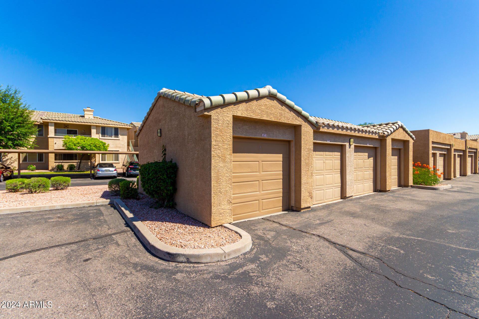 16013 S DESERT FOOTHILLS Parkway # 2001