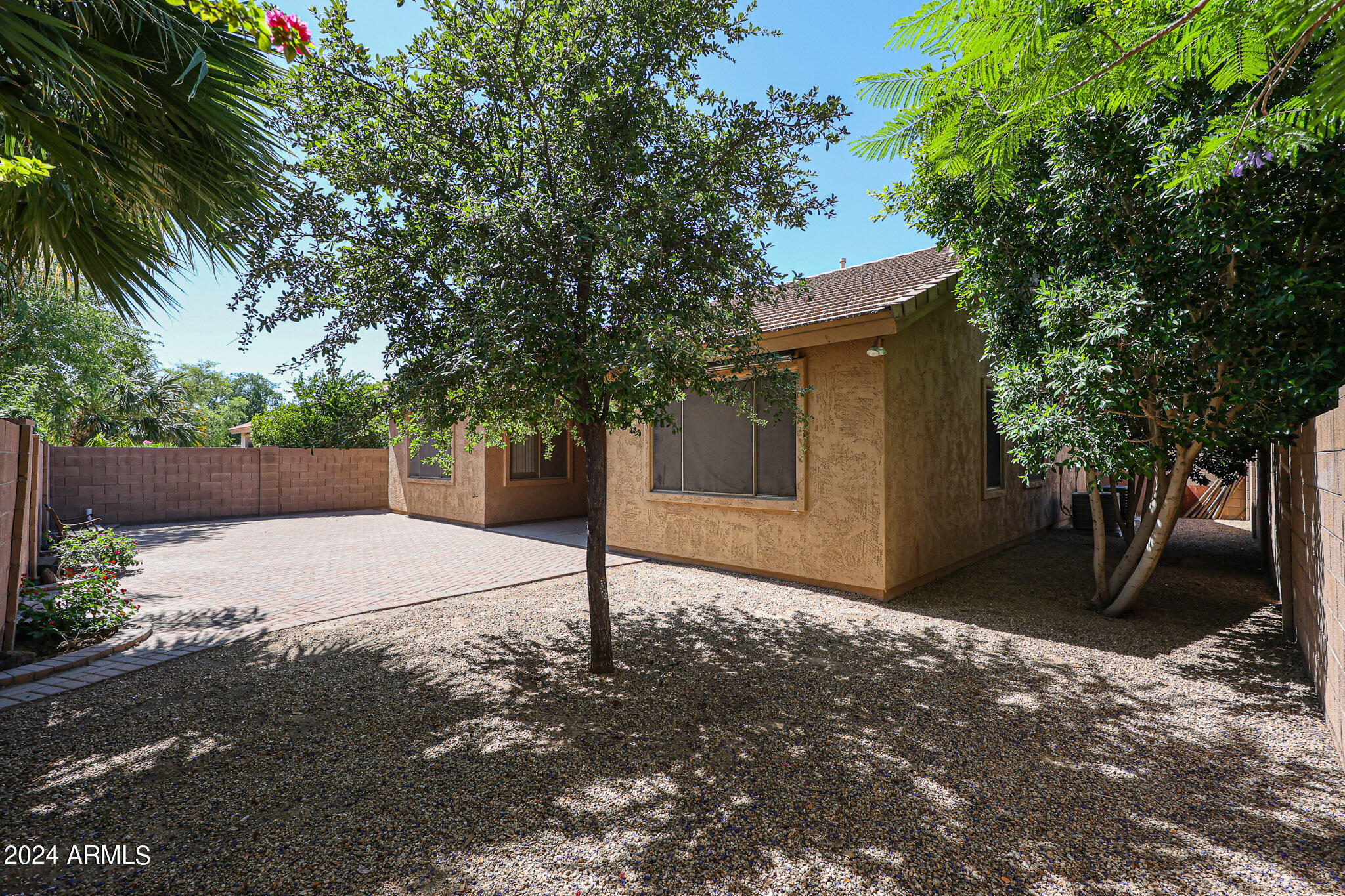 151 W Cardinal Way