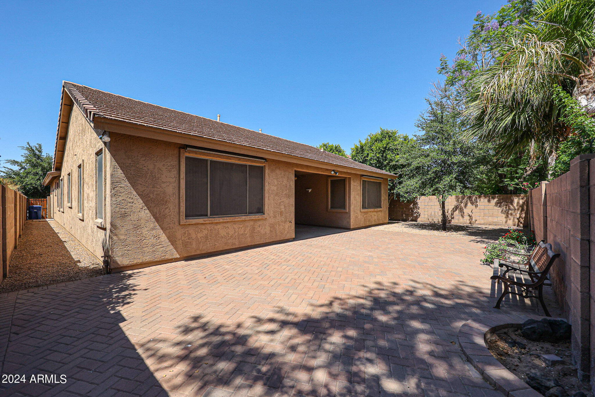 151 W Cardinal Way