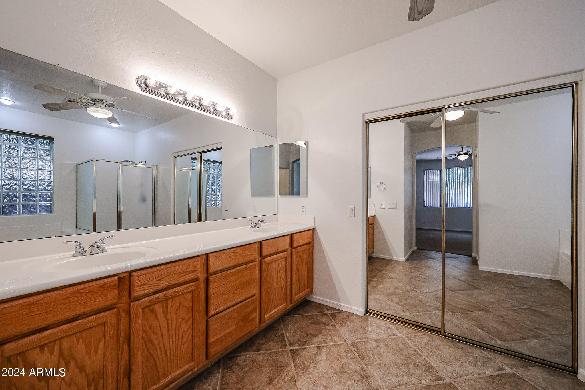 151 W Cardinal Way