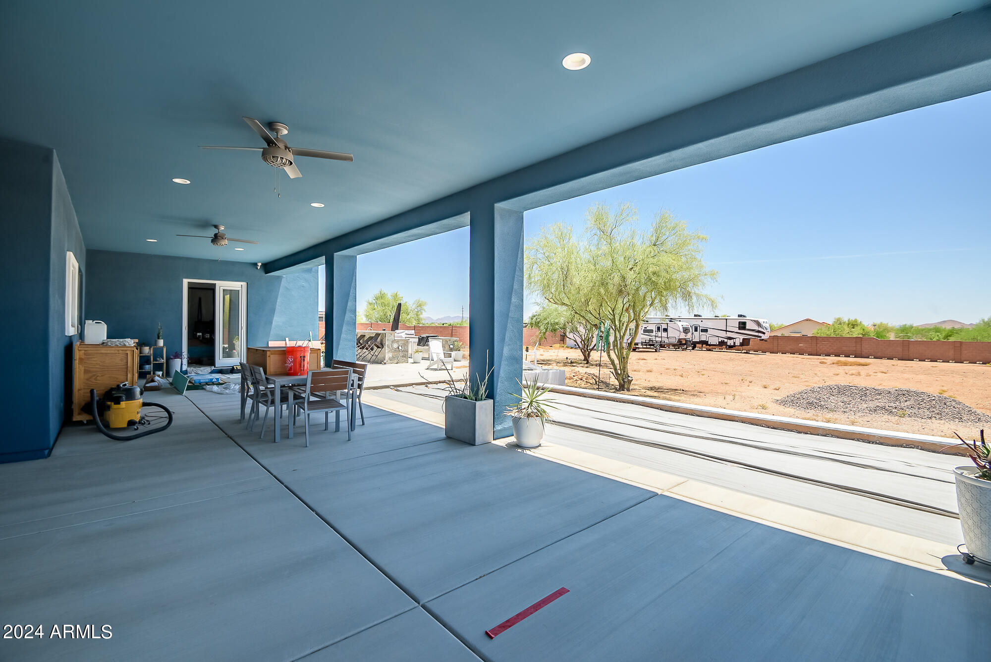 1105 E DESERT HILLS ESTATE Drive