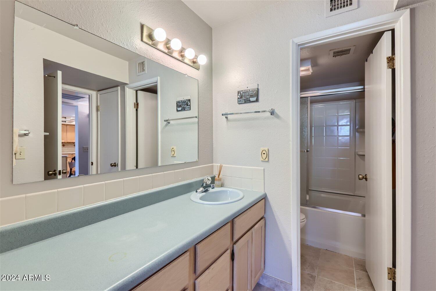 4444 E PARADISE VILLAGE Parkway N # 141