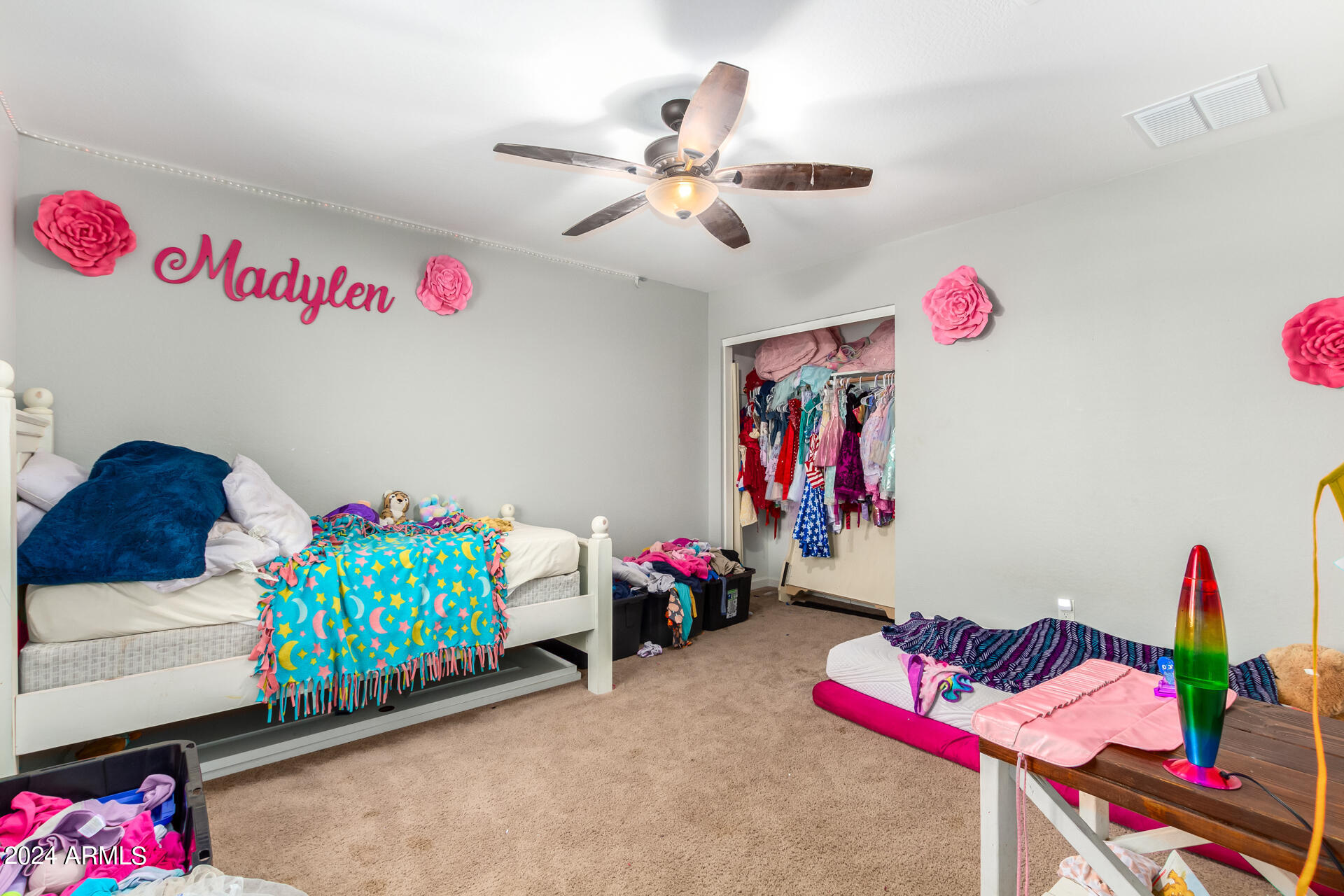 1066 W WINDSONG Street