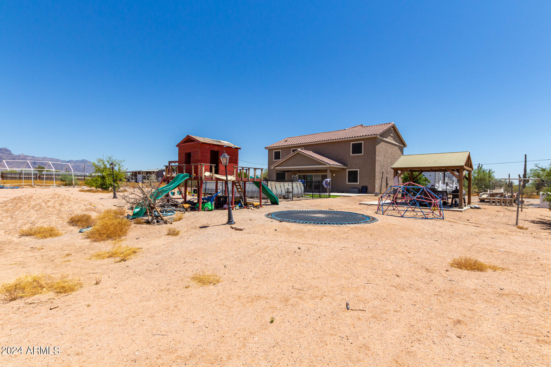 1066 W WINDSONG Street