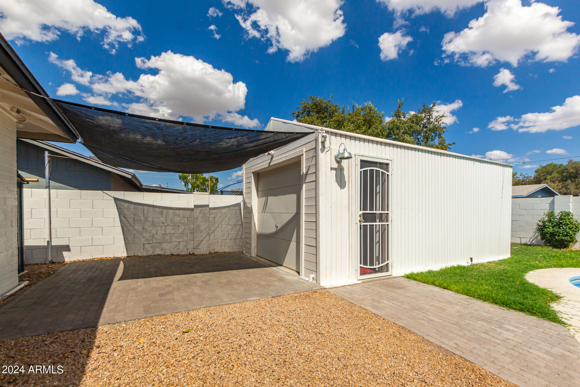 721 N POPLAR Street
