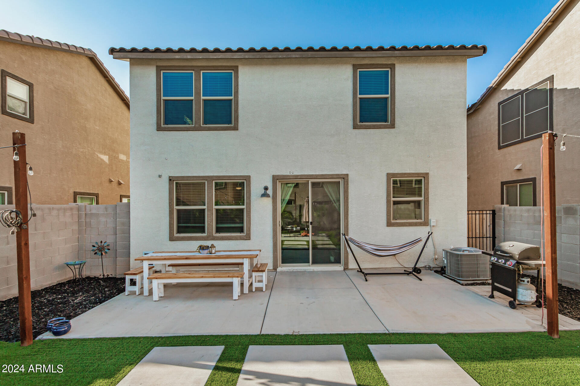 40547 W NICOLE Court