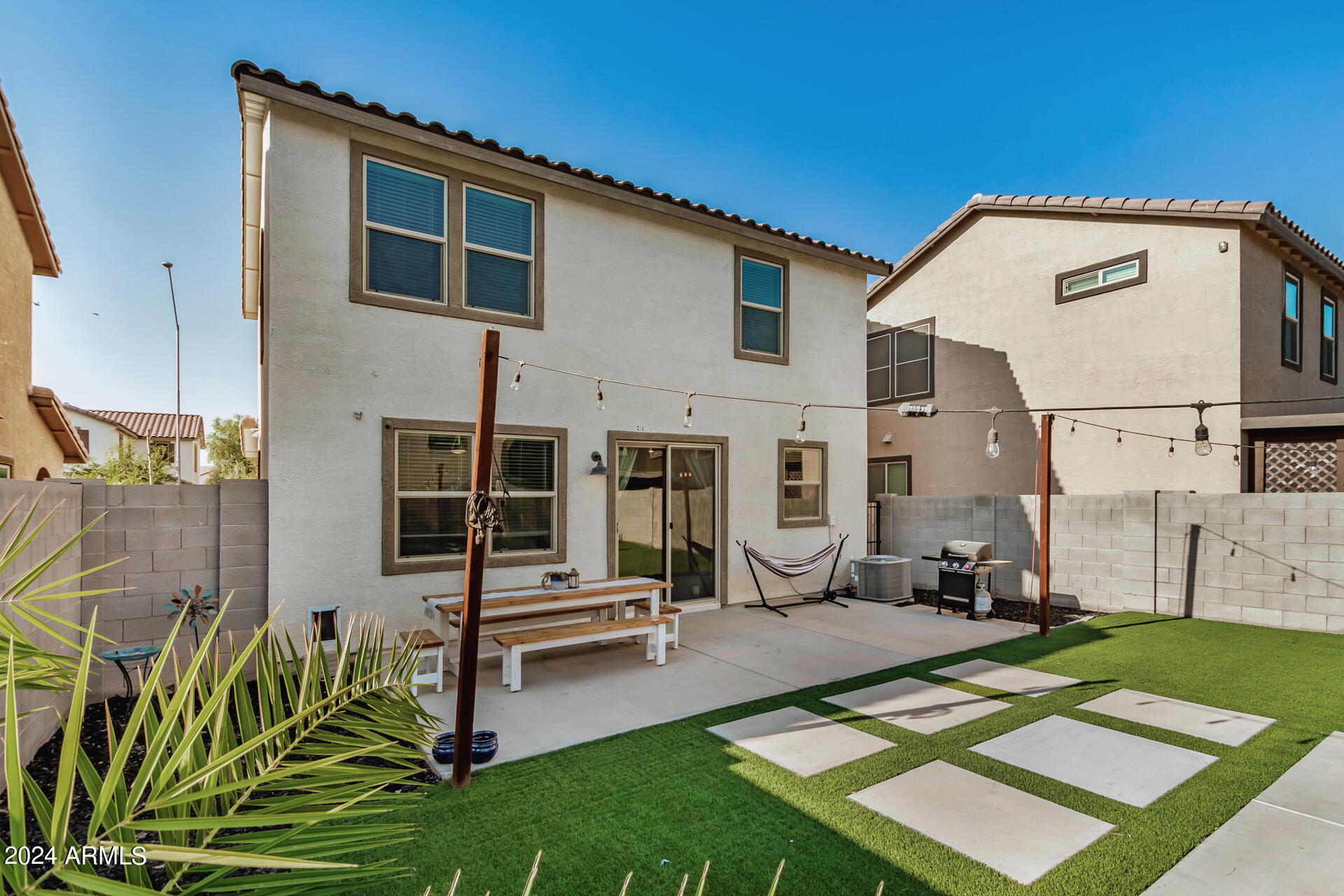 40547 W NICOLE Court
