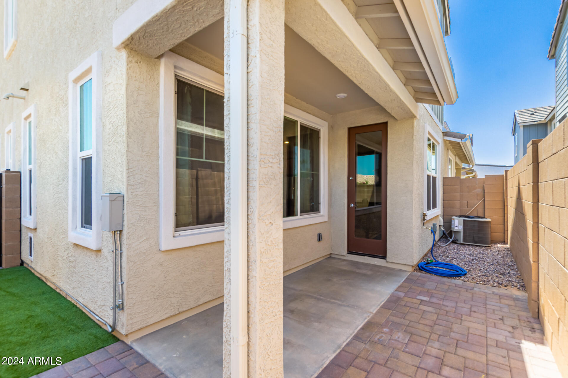 1111 W DIAMONDBACK Drive