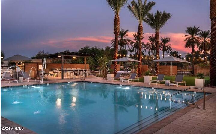 1111 W DIAMONDBACK Drive