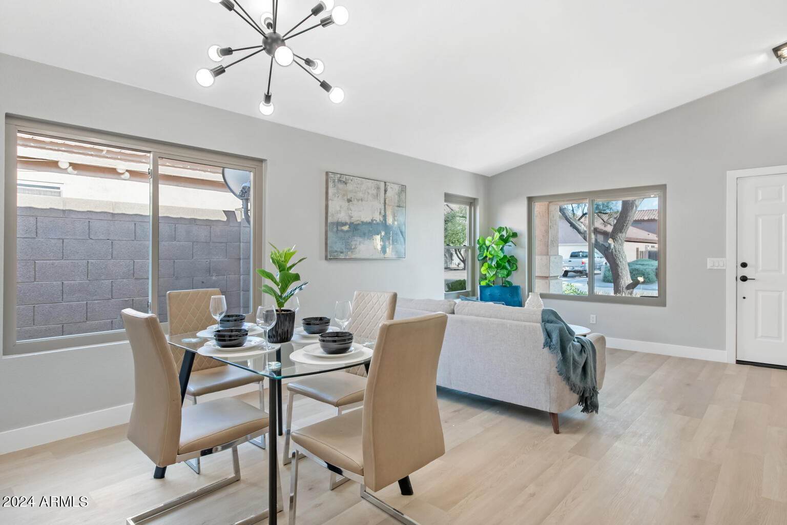 3112 E MILLBRAE Lane