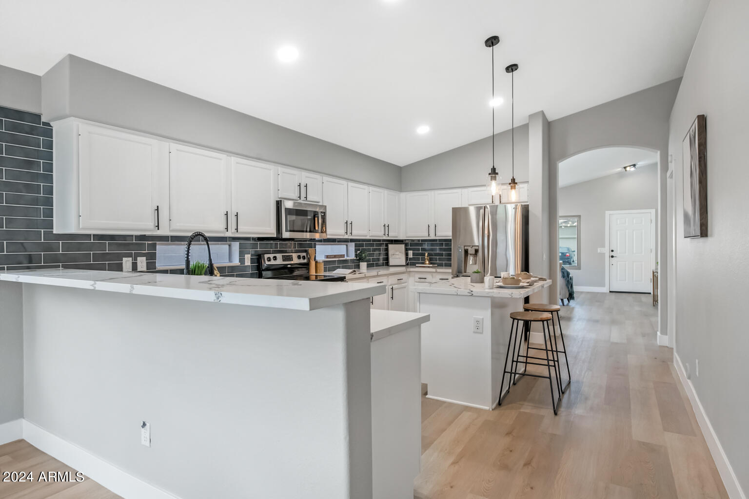 3112 E MILLBRAE Lane