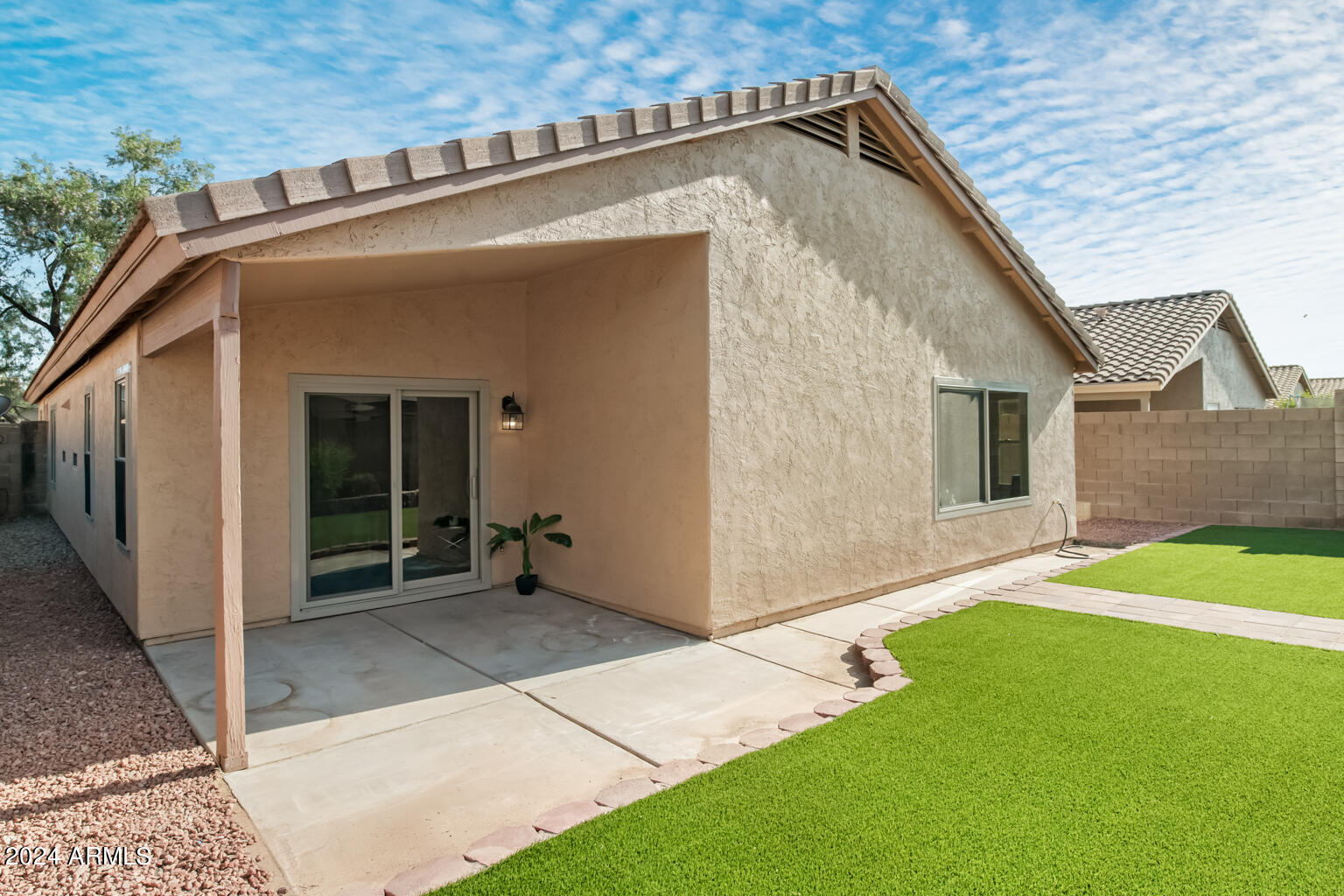 3112 E MILLBRAE Lane